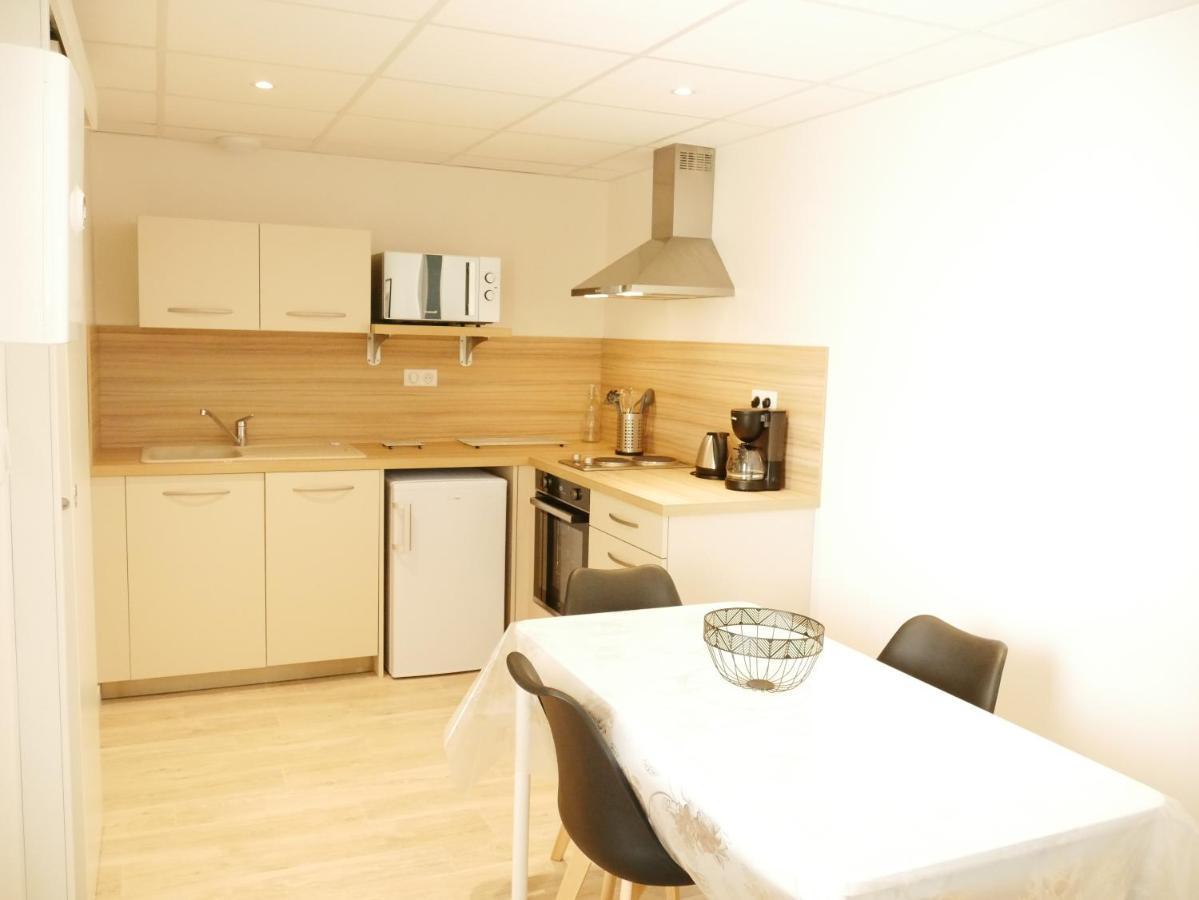 Appartement Avec Chambre - Entree Spa Incluse بوربون-لانسي المظهر الخارجي الصورة